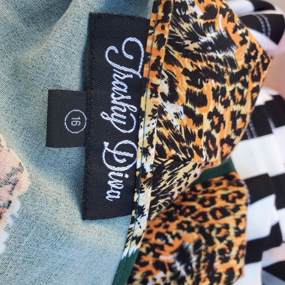 Trashy Diva Green Dress with Leopard Print - Picture 6 of 6